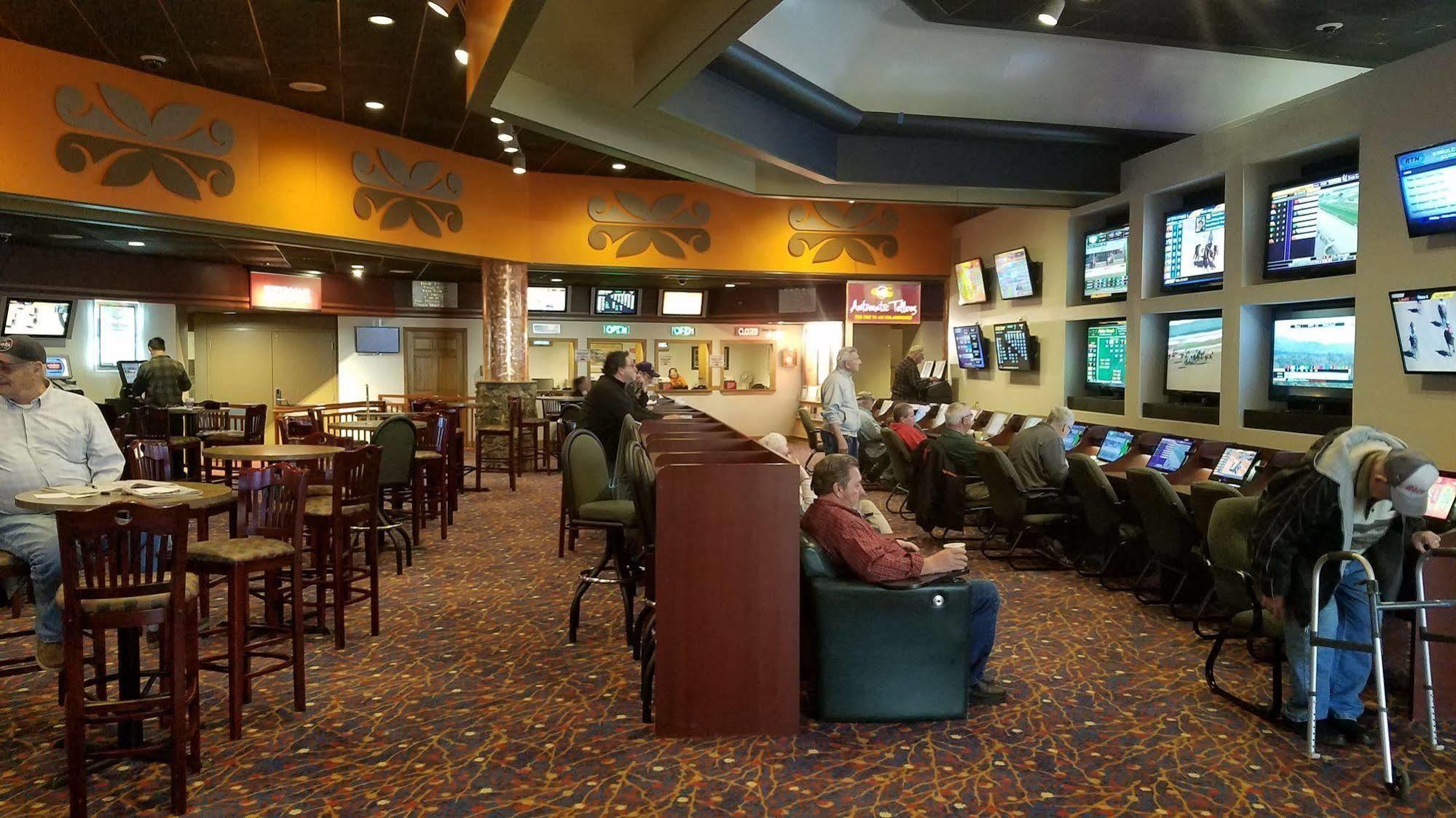 Ho-Chunk Casino Hotel - Wisconsin Dells Baraboo Exteriör bild